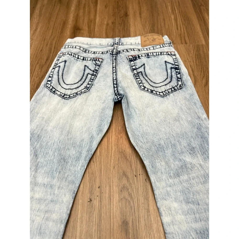 True Religion Geno Slim Jeans Mens 34x32 Big T Light Wash Denim